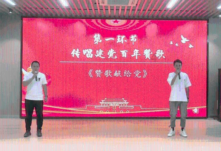 如何让大棚西红柿更好吃？他们“上了”个气象小设备！｜新春走基层
