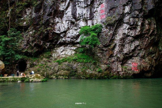 世界上最大岛屿游戏画面